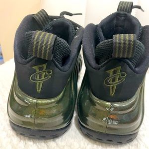 Nike air foamposite one legion green